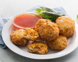 Куриные пирожки со сладкой кукурузой