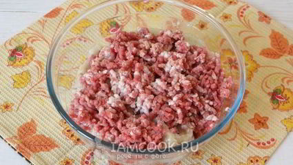 печеные пирожки с мясом