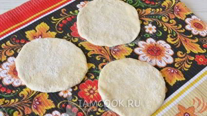 печеные пирожки с мясом