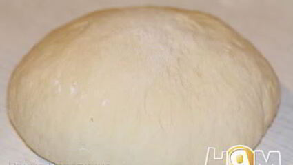 печеные пирожки с жареной капустой и яйцом