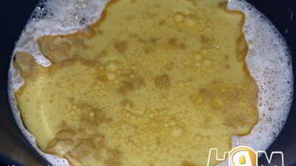 печеные пирожки с жареной капустой и яйцом