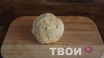 пирожки из песочного теста с клубникой