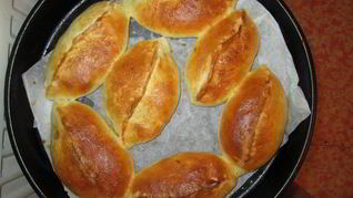 Пирожки печеные с мясом