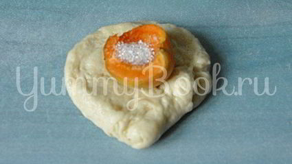 пирожки с абрикосами