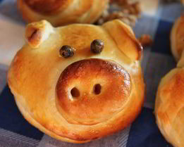 Пирожки с абрикосовым конфитюром