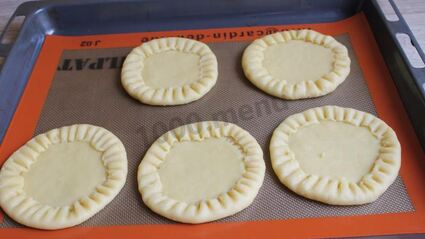 пирожки с курицей и картошкой в духовке