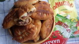 Пирожки с мясом и рисом