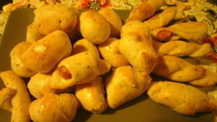 Пирожки с сосисками