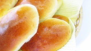 Пирожки с вишней и черной смородиной