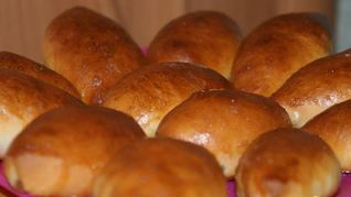 Пирожки с яблоками и корицей