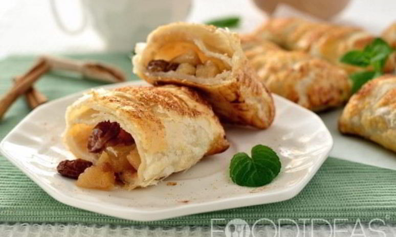 Рецепт пирожков с яблоками из слоеного теста