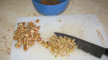 пирожки с яблоками, орехами и курагой