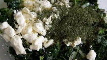 пирожки со шпинатом и сыром фета