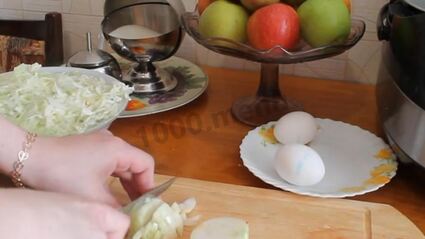 пирожки в мультиварке с капустой