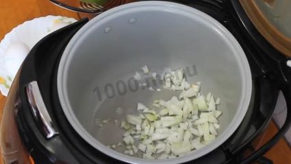 пирожки в мультиварке с капустой