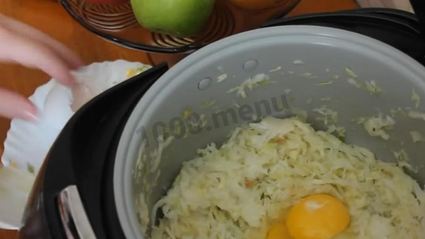 пирожки в мультиварке с капустой