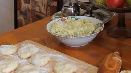 пирожки в мультиварке с капустой