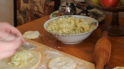 пирожки в мультиварке с капустой