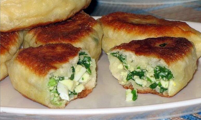 Рецепт пирожков жареных с зеленым луком и яйцом дрожжевые