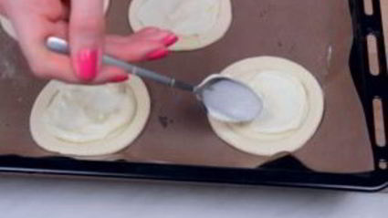 слоеные пирожки на завтрак