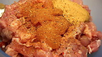 слоеные пирожки с курицей и сыром