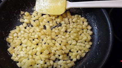 творожные пирожки с яблоками