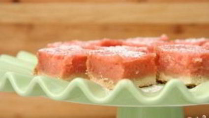 лимонно-клубничные пирожные