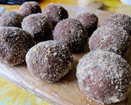 Пирожное Картошка с коньяком и грецкими орехами