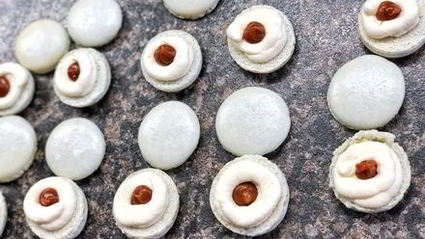 пирожные макароны на французской меренге