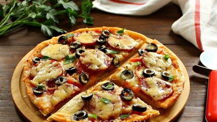 пицца из слоеного теста в мультиварке