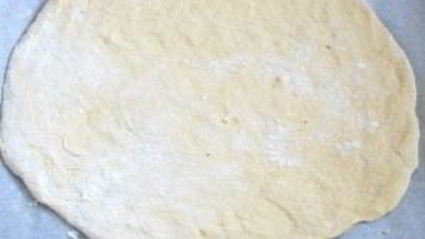 пицца на кефире без дрожжей