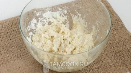 пицца со шпинатом и помидорами