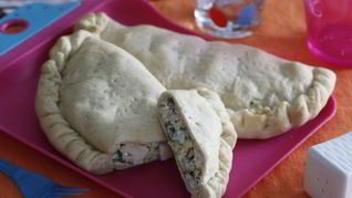 Закрытая пицца