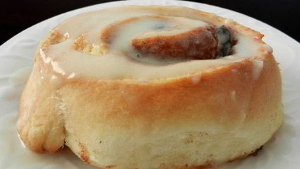 рулетики с корицей и изюмом