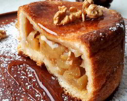 Шарлотка из сухого батона