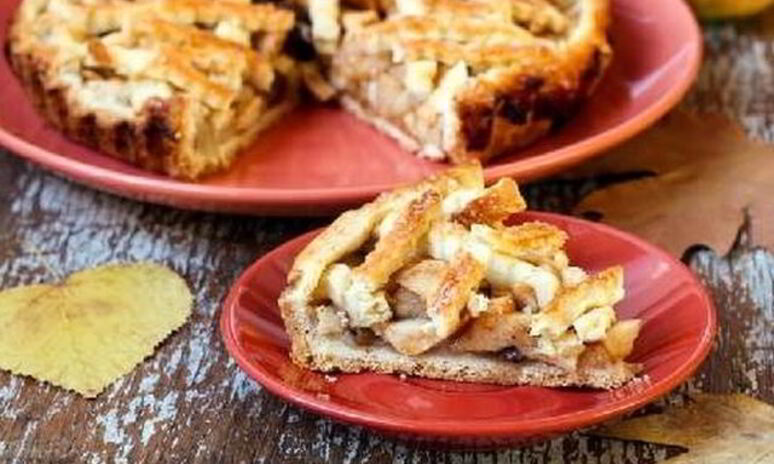 Рецепт шарлотки с грушами и ромашковым кремом