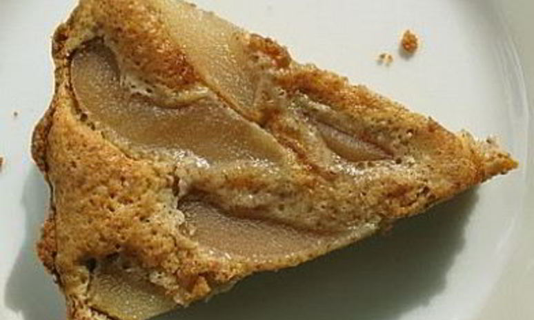 Рецепт шарлотки с грушей в мультиварке