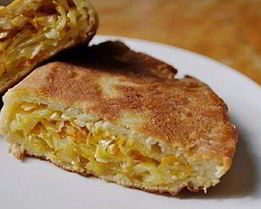 Шарлотка с капустой