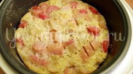 шарлотка с ревенем в мультиварке