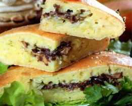 Шарлотка с рыбой и капустой