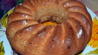 Шарлотка с вареньем