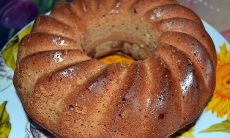 Рецепт шарлотки с вареньем