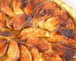 Шарлотка с яблоками открытая