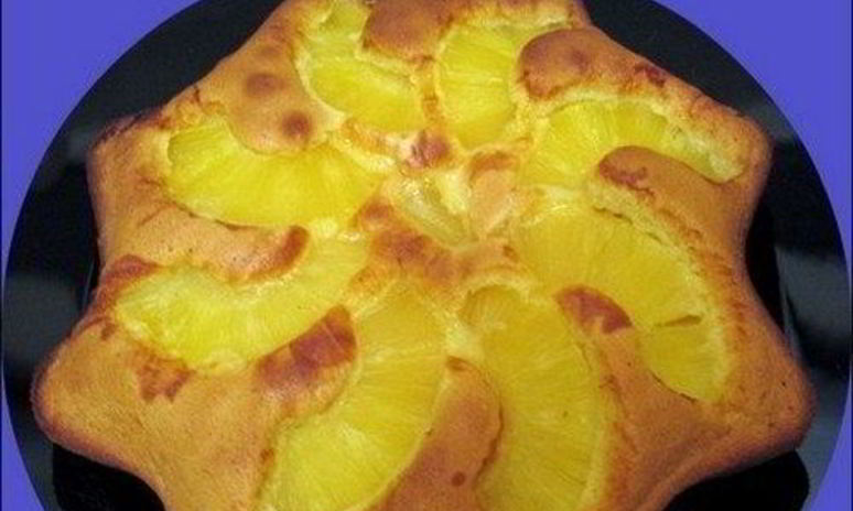 Рецепт сладкой шарлотки с ананасом