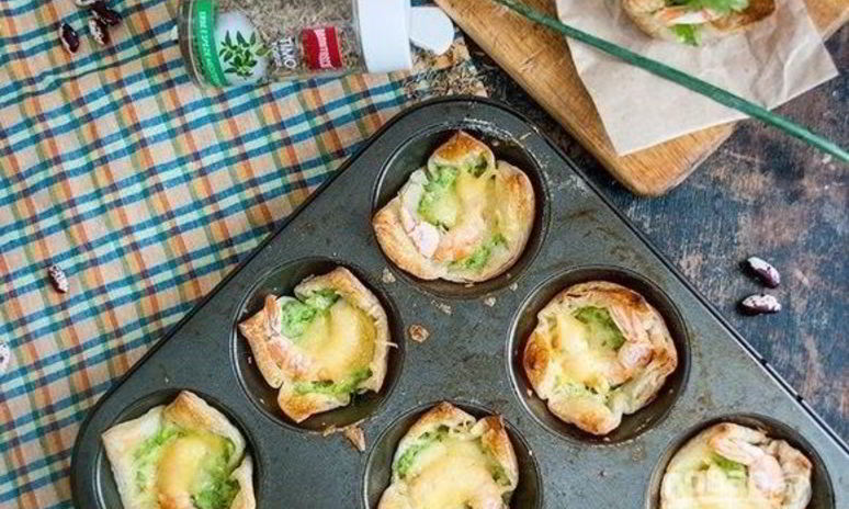 Рецепт слоек с брокколи и креветками