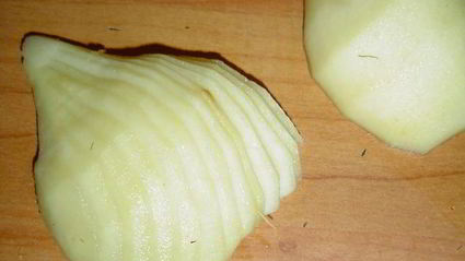 слойки с грушами и орехами