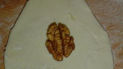 слойки с грушами и орехами