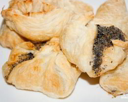 Слойки с маком