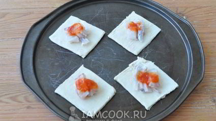 слойки с минтаем