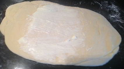 слойки с щавелем, сыром и яйцом